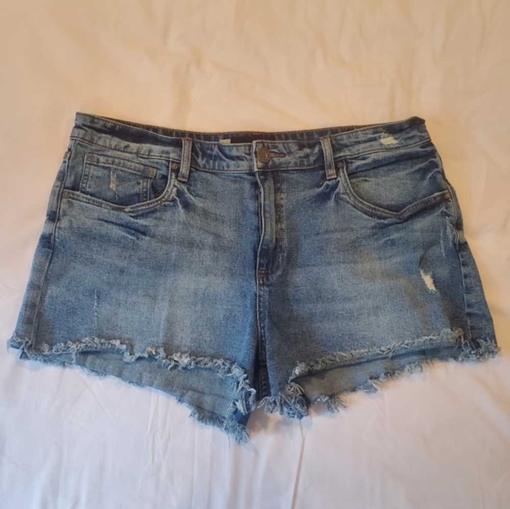 Kut From The Kloth Jane High Rise Cut Off Shorts Size 14‎